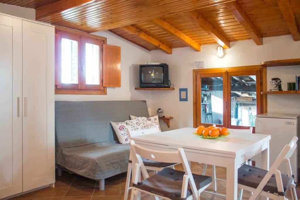 Como Lakeside Cottage - Lakefront Private Garden With Private Access To The Lake Onno Exteriér fotografie