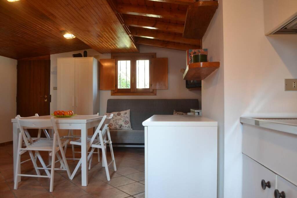 Como Lakeside Cottage - Lakefront Private Garden With Private Access To The Lake Onno Exteriér fotografie