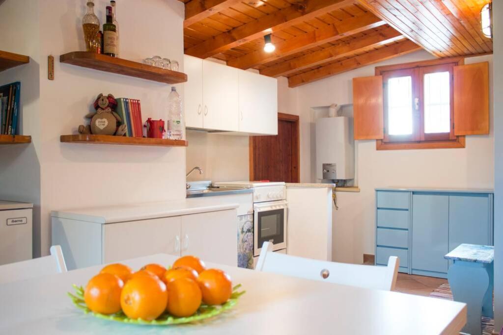Como Lakeside Cottage - Lakefront Private Garden With Private Access To The Lake Onno Exteriér fotografie
